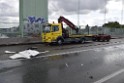 Schwerer LKW VU PKlemm A 4 Rich Olpe auf der Rodenkirchener Bruecke P399